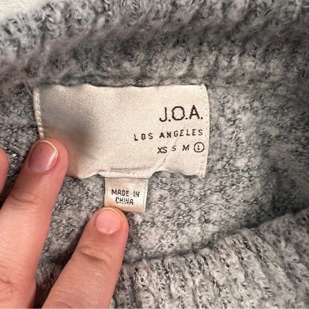 J.O.A. Gray Marled Knit Bell Tie Sleeve Mock Neck Oversized Hi Low Sweater large - Picture 9 of 13